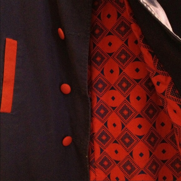 Tulle Red and Navy Trench Style Coat - Picture 3 of 5